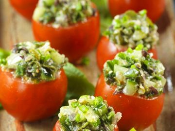 [👨‍🍳 MERCREDI RECETTE 👩‍🍳]
Cette semaine, les gourmands, on vous propose une recette de petites tomates farcies au tartare d’algues 😋
Ça vous dit ? 

Alors...