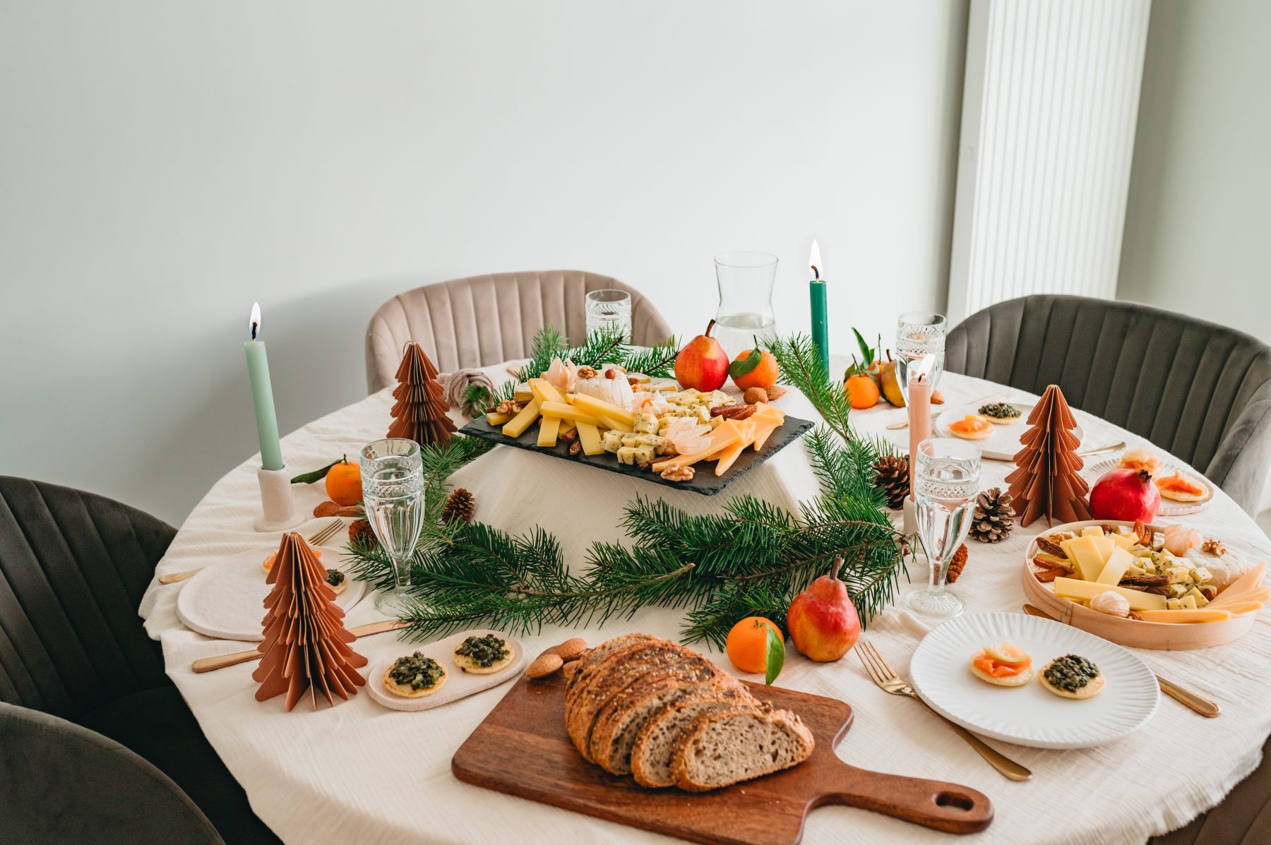 Réservez en magasin vos volailles, plateaux fromages, pains et bûches pour vos repas de fêtes !