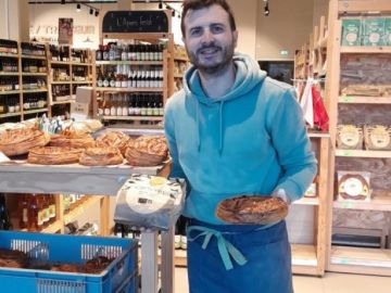 👑En ce mois de janvier, faites-vous plaisir avec les différentes galettes des rois ou couronnes briochées ! 

🥧Plutôt galette des rois classique à la...