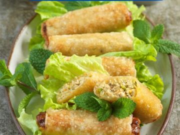 Amateurs de nems, régalez-vous avec la recette ci-dessous ! 🍄

12 nems 👥

Ingrédients : 25 g de vermicelle de riz thaï blanc, 1 petit oignon, 6 à 7...