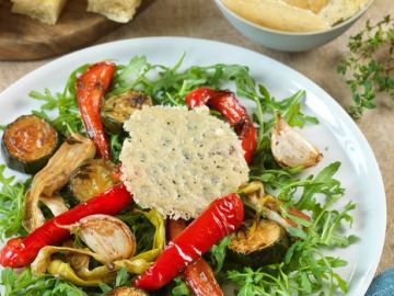 🥗 Envie de frais ?  Testez notre salade aux légumes confits et chips de parmesan

• Difficulté : ★☆☆
• Pour : 4 personnes 👥
• Préparation : 25 min 👨‍🍳👩‍🍳
•...